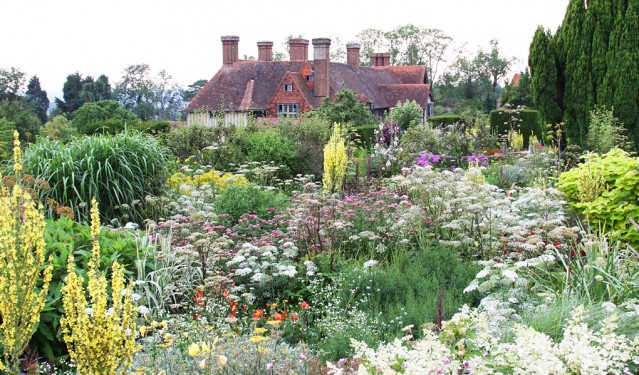 Fergus-Garrett-High-Garden-639x375