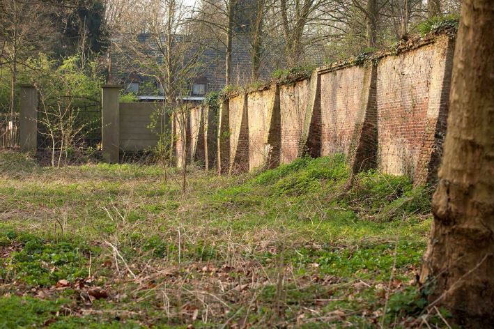 fruitmuur_kasteel_dursel_voor_restauratie