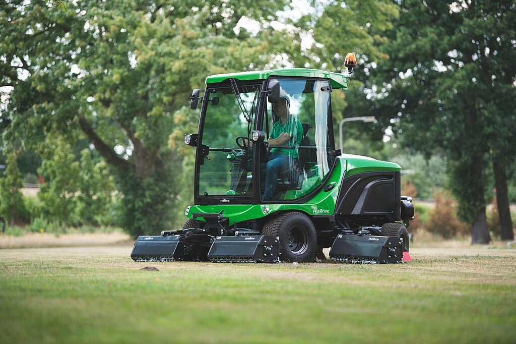 Marcel Van Dyck Belgium NV Grillo CG Concept Jaarboek 2020 machines tuinbouw parkbouw bosbouw landbouw wegenonderhoud leverancier particulieren professionelen steden gemeenten Houtvenne maaien gazononderhoud snoeien trimmen houtverwerking bladverwerking grondbewerking onkruidbestrijding reinigen