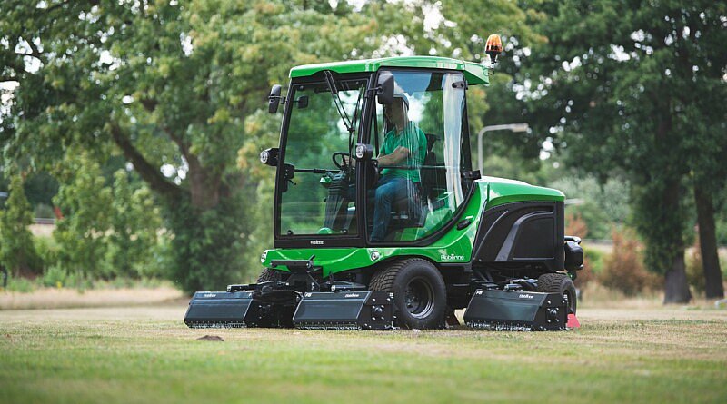 Marcel Van Dyck Belgium NV Grillo CG Concept Jaarboek 2020 machines tuinbouw parkbouw bosbouw landbouw wegenonderhoud leverancier particulieren professionelen steden gemeenten Houtvenne maaien gazononderhoud snoeien trimmen houtverwerking bladverwerking grondbewerking onkruidbestrijding reinigen