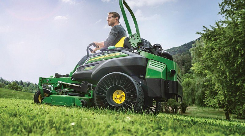 zeroturn-zitmaaiers grote oppervlakten automatisering voordelen aankoop tips inspiratie advies aanbevelingen specialisten producenten John Deere Toro Hustler Cub Cadet Ferris Grasshopper Husqvarna comfort prestaties gras gazon maaien onderhoud tuinen groensector openbaar groen CG Concept Dossier XTRA