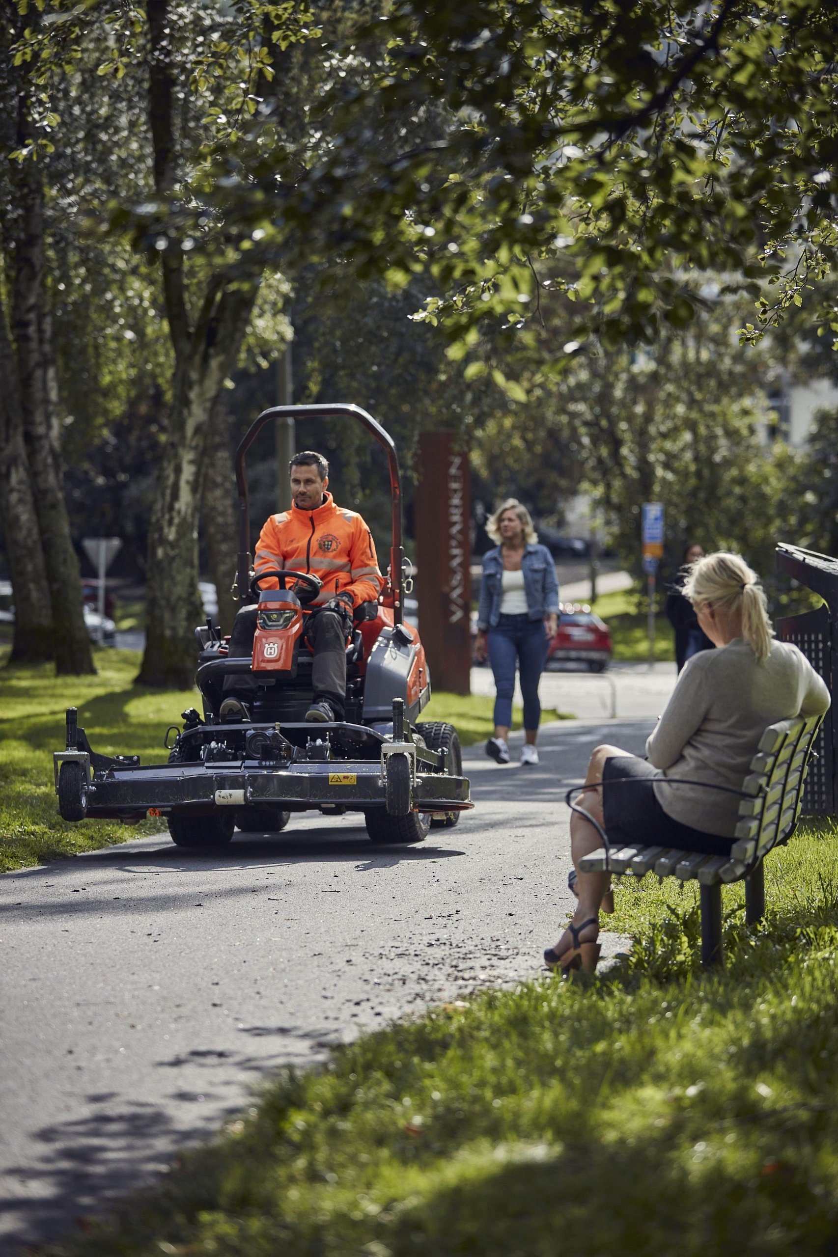 greenworks accu-aangedreven machines toekomst professionele groensector toestellen op batterij groenwereld materiaal fossiele brandstoffen uitfaseren 2021 fabrikanten verdelers tuinmaeriaal cg concept vakmagazine urbanisme openbaar groen openbare ruimte tuinen tuinaanlegger tuinarchitecten tuinprojecten beurs demo groen 2020 beursspecial