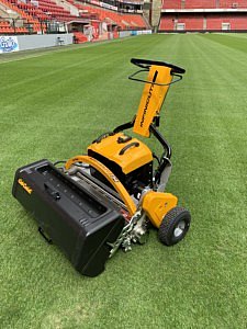 greenworks accu-aangedreven machines toekomst professionele groensector toestellen op batterij groenwereld materiaal fossiele brandstoffen uitfaseren 2021 fabrikanten verdelers tuinmaeriaal cg concept vakmagazine urbanisme openbaar groen openbare ruimte tuinen tuinaanlegger tuinarchitecten tuinprojecten beurs demo groen 2020 beursspecial