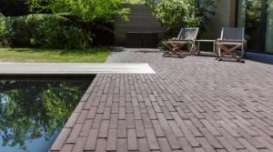 Nu in het CG Concept Jaarboek 2021 - dossier verhardingen en waterdoorlaatbaarheid. Nieuw bij Wienerberger: Kleiklinkers 'Passaqua' die het water laten passeren. Benieuwd naar meer duurzame oplossingen voor de klimaatuitdagingen? Bestel de CG Annual voor de Belgische groensector.