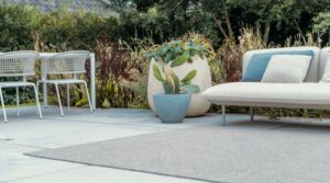 CG Concept Jaarboek 2021: Gravelart is expert in tuin-, park-, vijver- en sierbeton. Hun productieaanbod is samengesteld met respect voor de natuur.