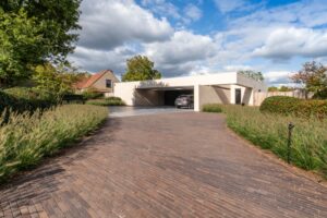 Nu in CG Concept Jaarboek 2021: Patrick Retour over het belang van de waterdoorlaatbaarheid van onze verhardingen. De regenwaterproblematiek - als gevolg van de opwarming van de aarde - is brandend actueel.