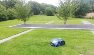 CG Concept vakmagazine voor de groensector in België: de voordelen en nadelen van robotmaaiers