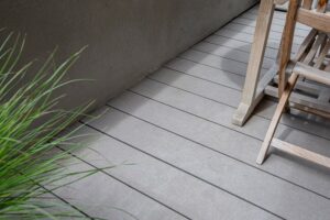 Met Cedral Terrace, altijd kwaliteit op het terras. Ontdek de terrasplanken op basis van vezelcement.