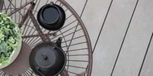 Met Cedral Terrace, altijd kwaliteit op het terras. Ontdek de terrasplanken op basis van vezelcement.