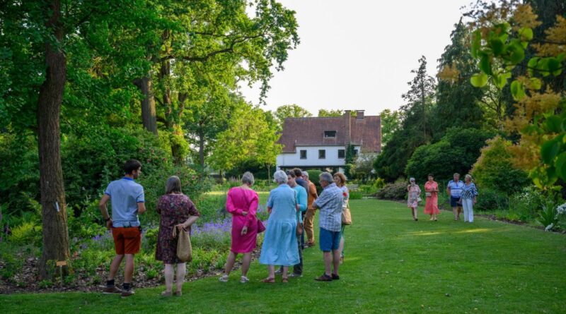 Ga deze zomer kennismaken met de Tuin van Sonia, de gloednieuwe uitbreiding van 1 hectare in Arboretum Kalmthout. Je wandelt er langs 100 nieuwe bomen en 15.000 nieuwe vaste planten.