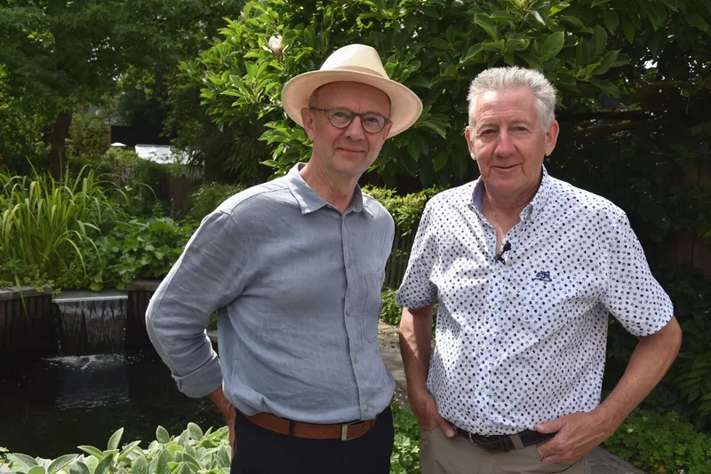 Groenjournalist Marc Verachtert en presentator Gil Claes, van het tv-programma 'Van Droom tot Tuin', dit najaar op EclipsTV en Plattelands TV.