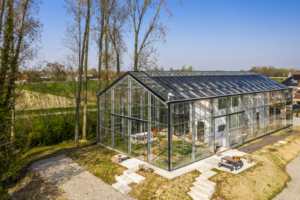 KASECO: DE ALLEREERSTE AUTONOME BIO-ECOLOGISCHE KASWONING, WONEN IN EEN DUURZAME SERRE
