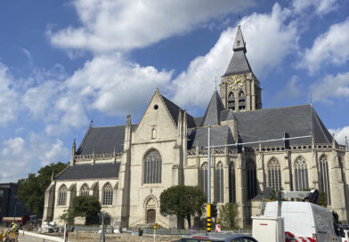 Unieke renovatie kerktuin Vilvoorde