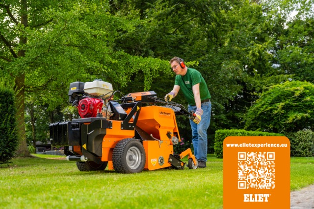 Injecteer TerraCottem® Turf direct in de wortelzone van het bestaande gazon met de ELIET Jetzer®