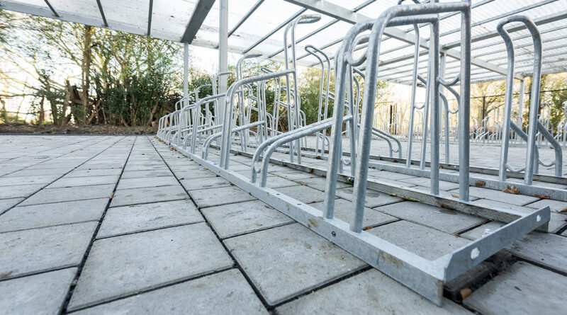 Hybride waterpasserende bestrating: het beste van twee systemen