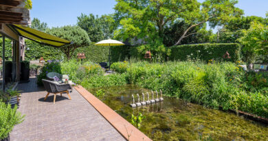 Voortuin met botanische collectie van meer dan 175 soorten